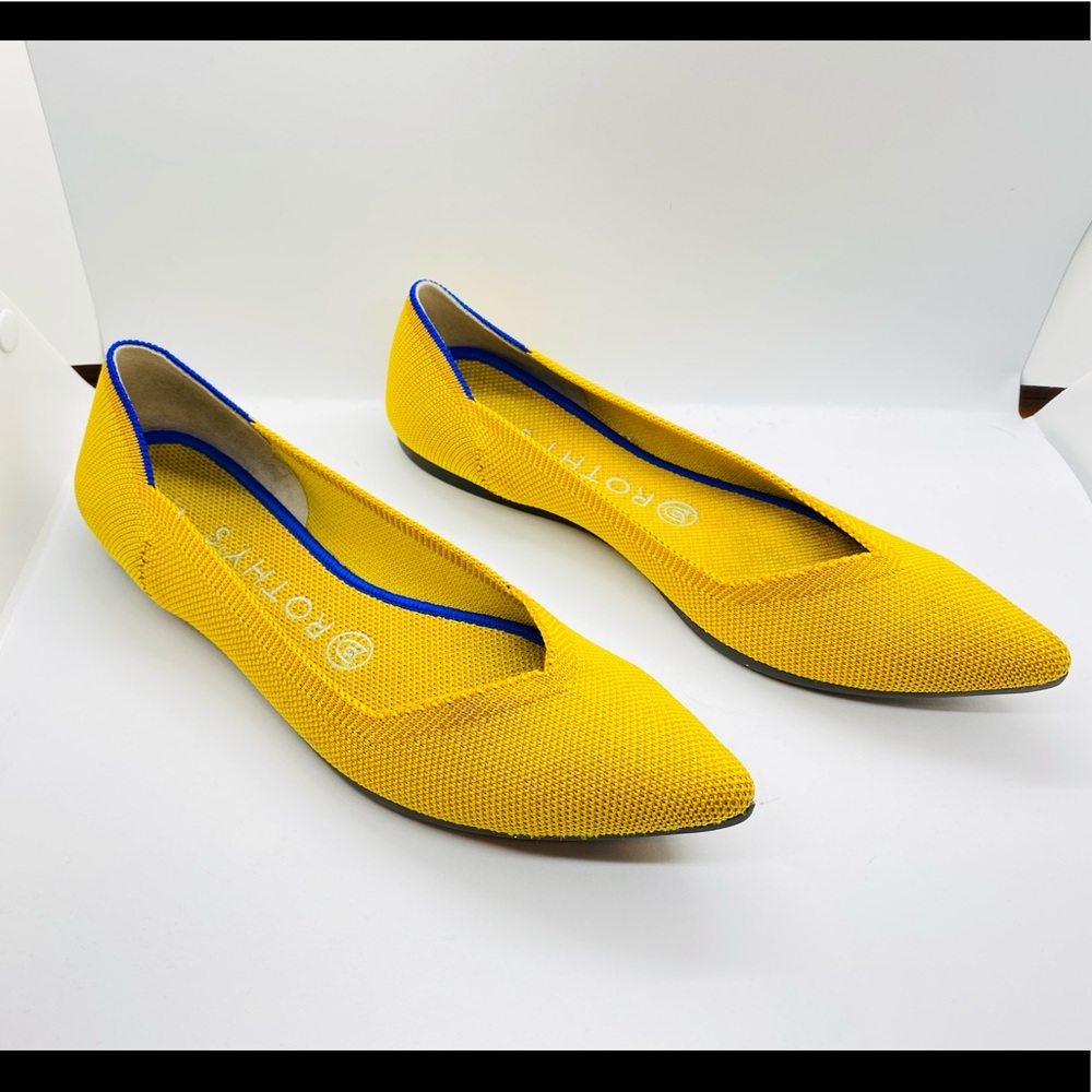 Rothy’s • The Point • Size 8